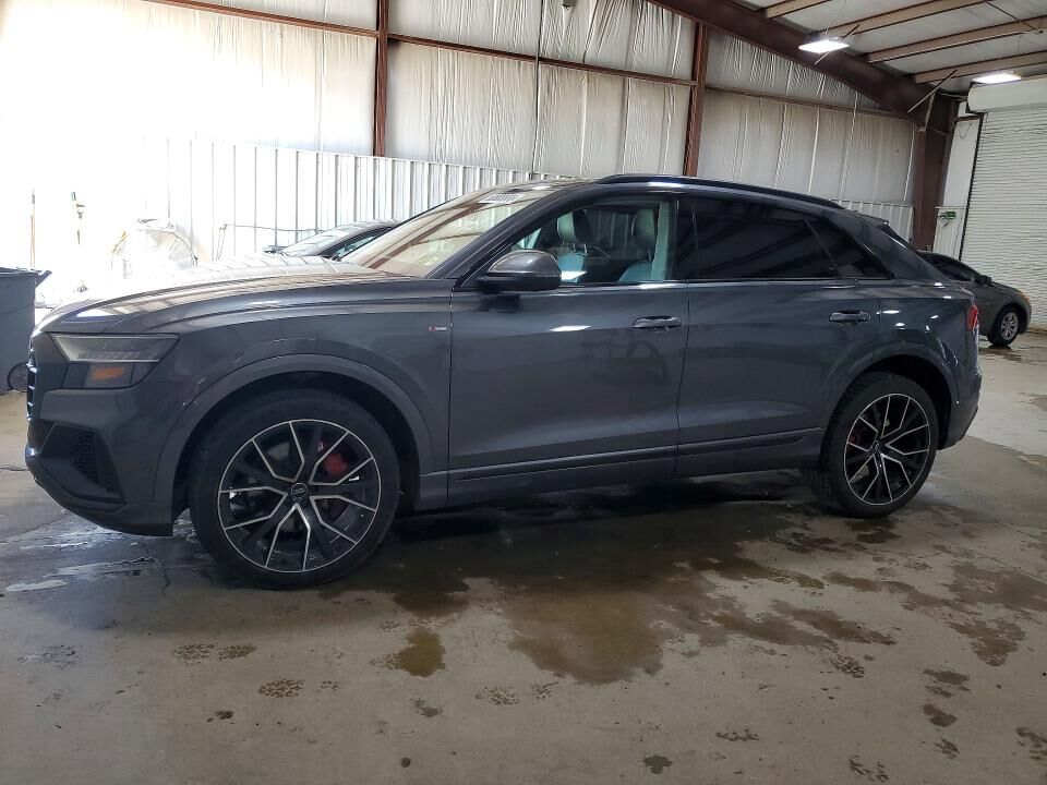 2020 AUDI Q8