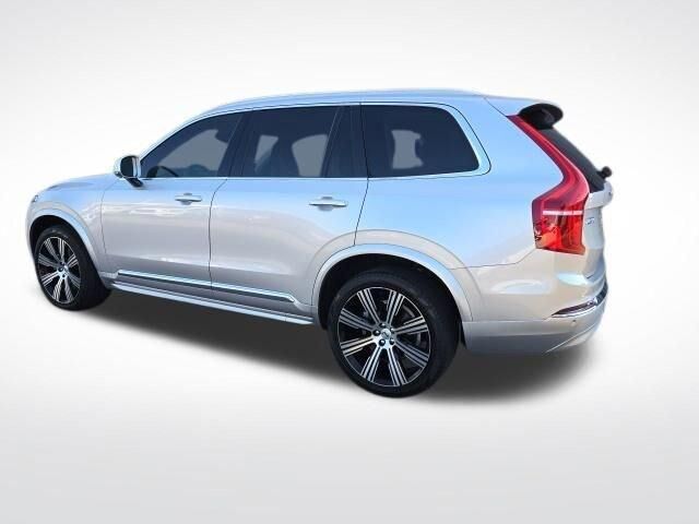 2022 VOLVO XC90