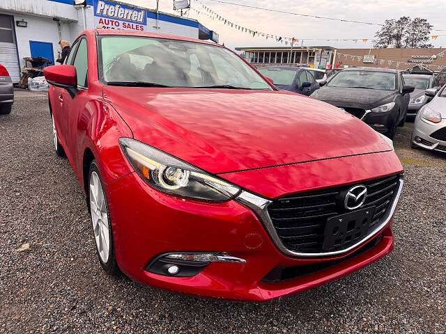 2017 MAZDA Mazda3
