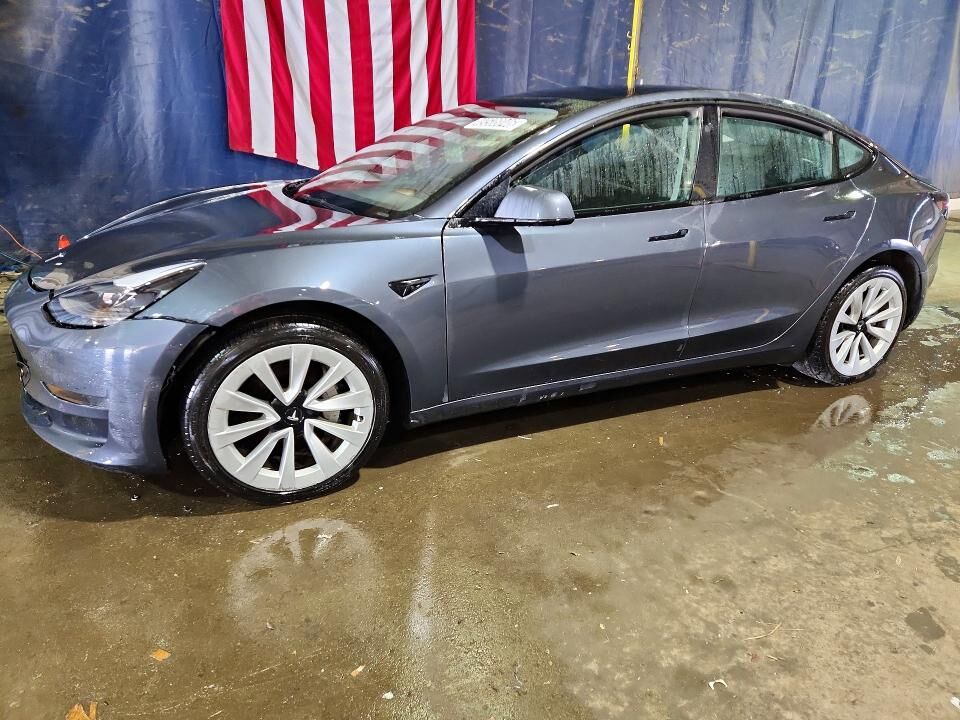 2022 TESLA Model 3