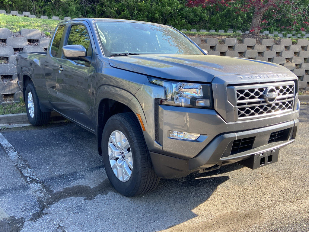 2024 NISSAN Frontier