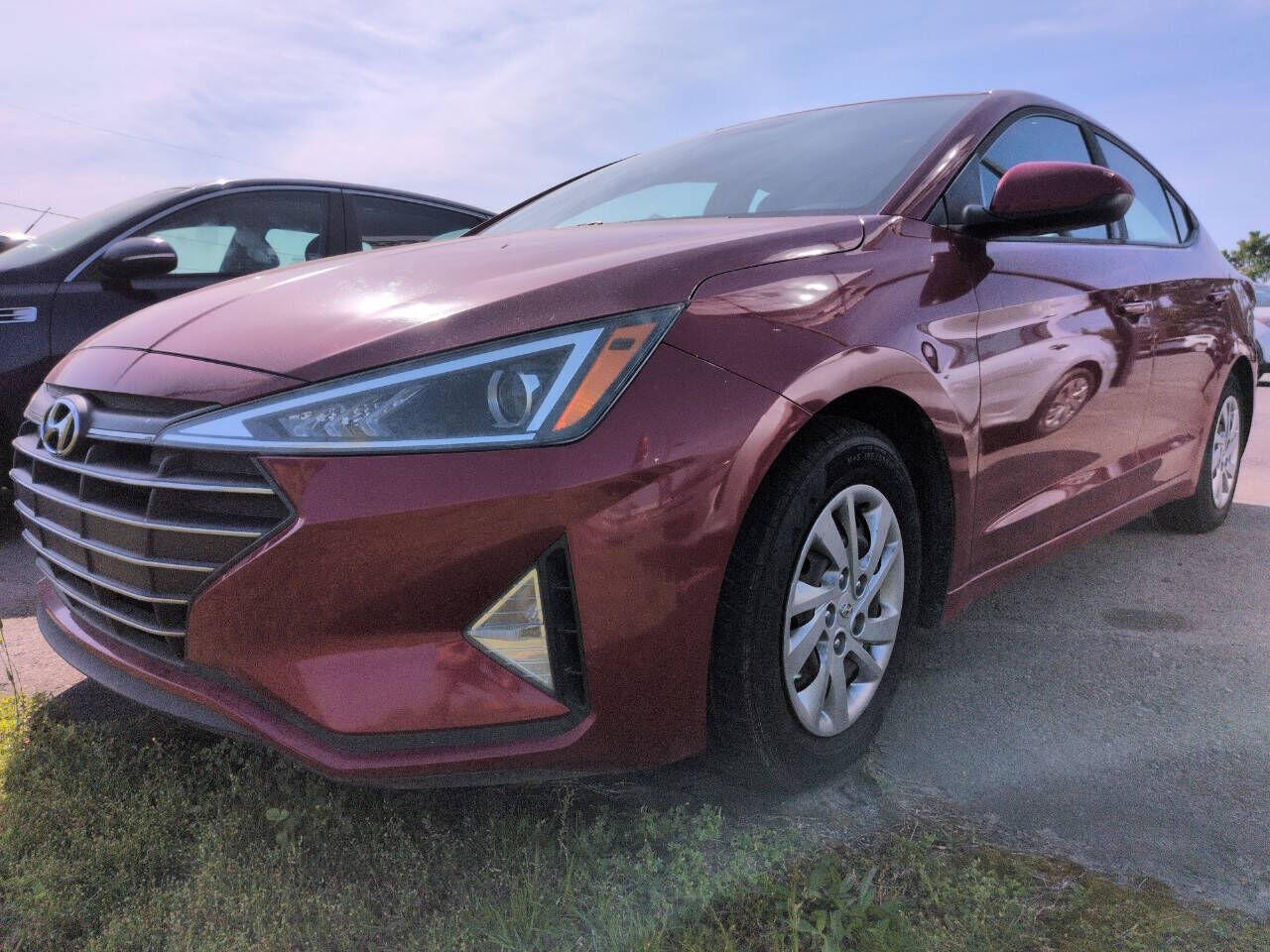 2019 HYUNDAI Elantra