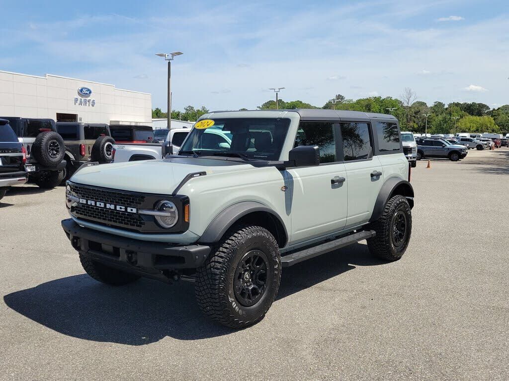 2024 FORD Bronco