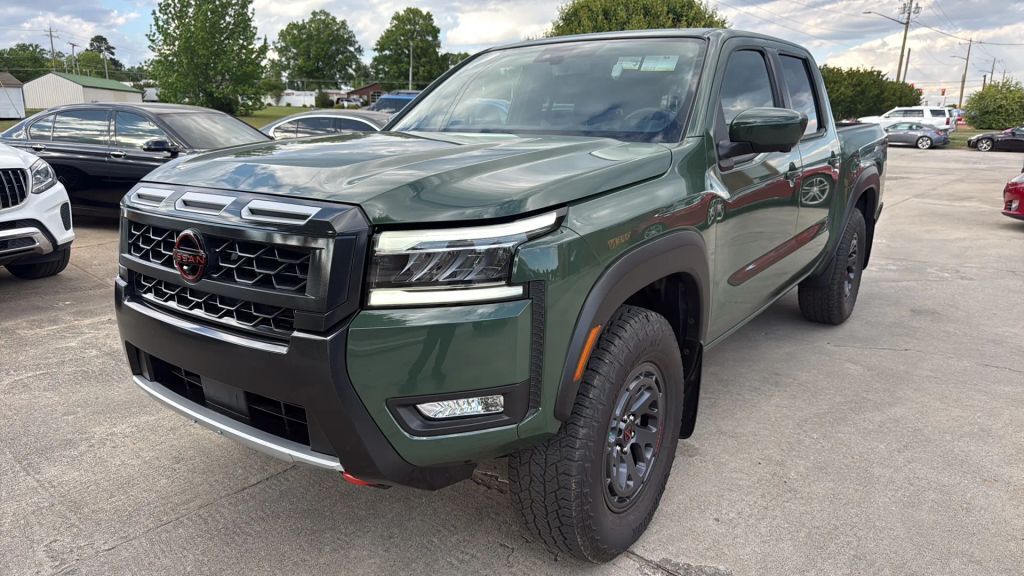 2025 NISSAN Frontier