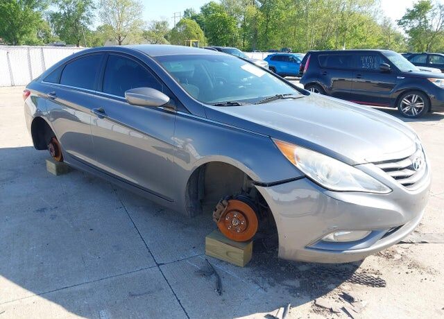 2013 HYUNDAI Sonata