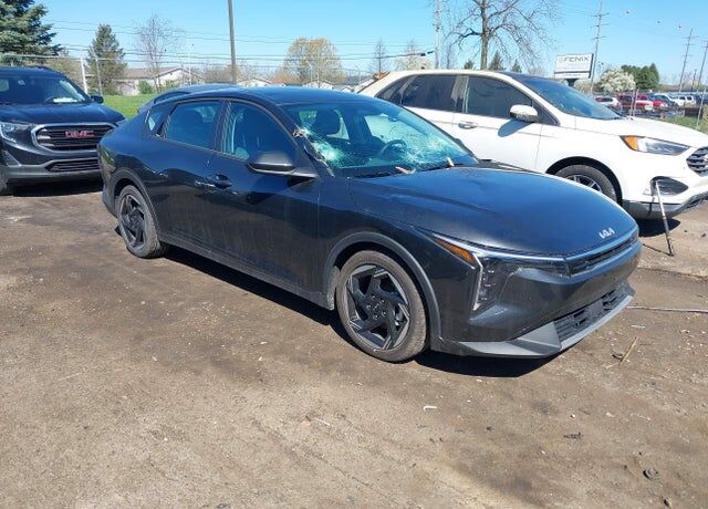 2025 KIA K4