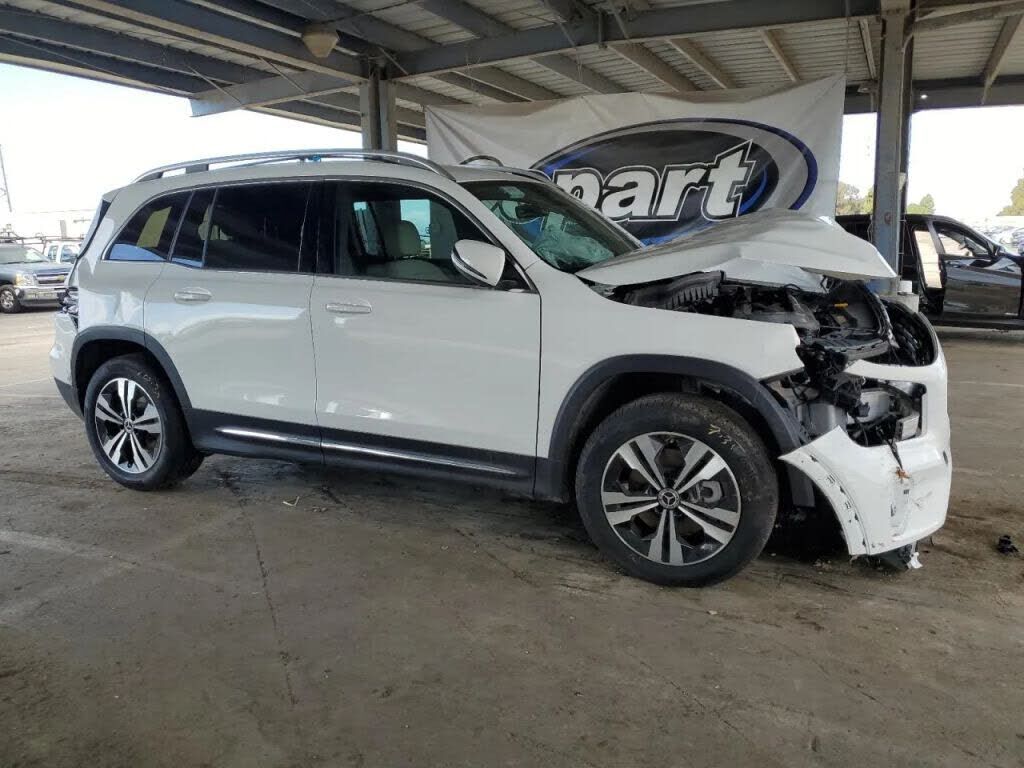 2025 MERCEDES-BENZ GLB-Class