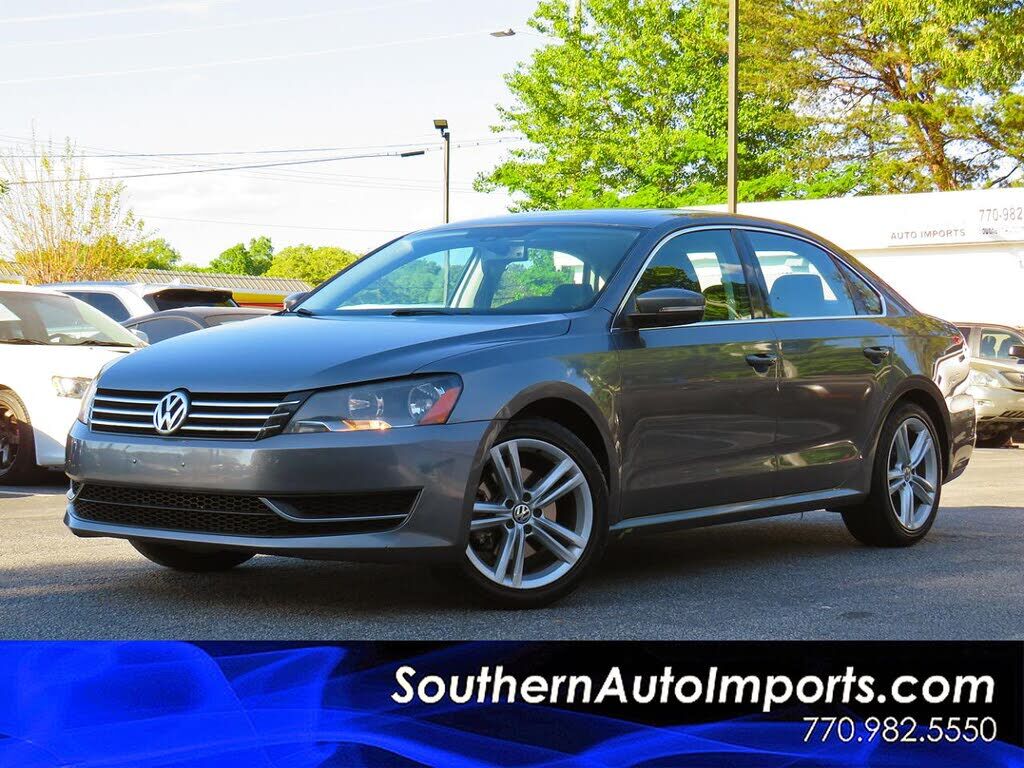 2014 VOLKSWAGEN Passat