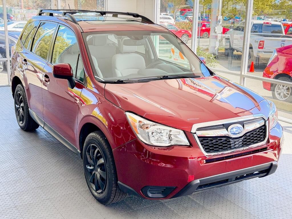 2015 SUBARU Forester