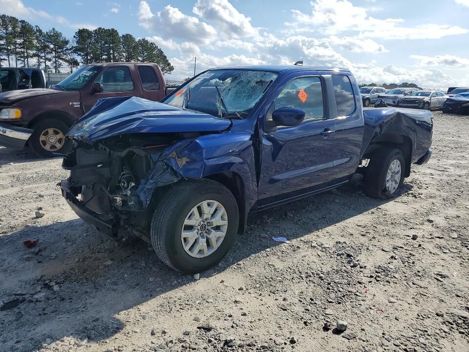 2022 NISSAN Frontier
