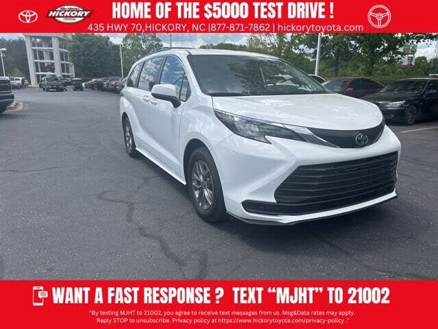 2025 TOYOTA Sienna