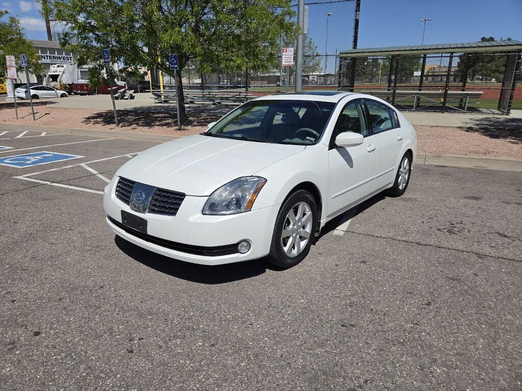 2004 NISSAN Maxima