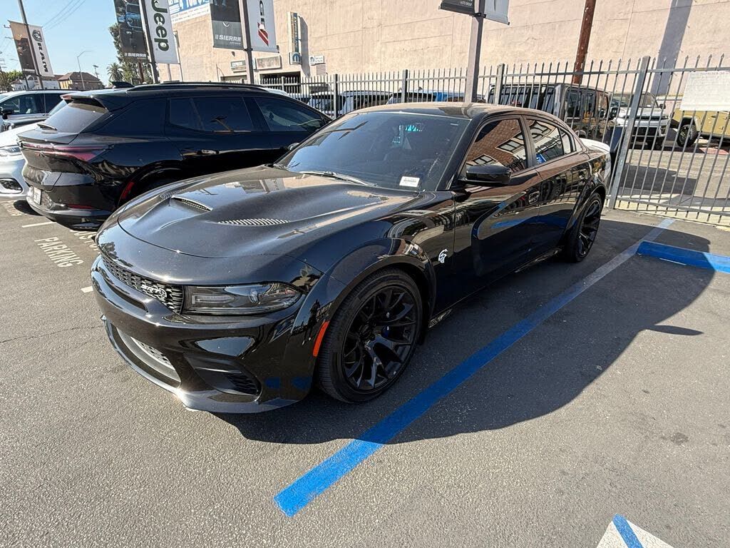 2020 DODGE Charger