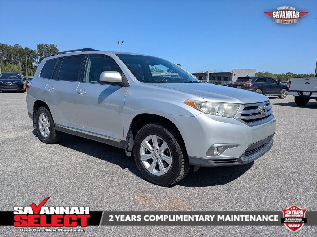 2011 TOYOTA Highlander