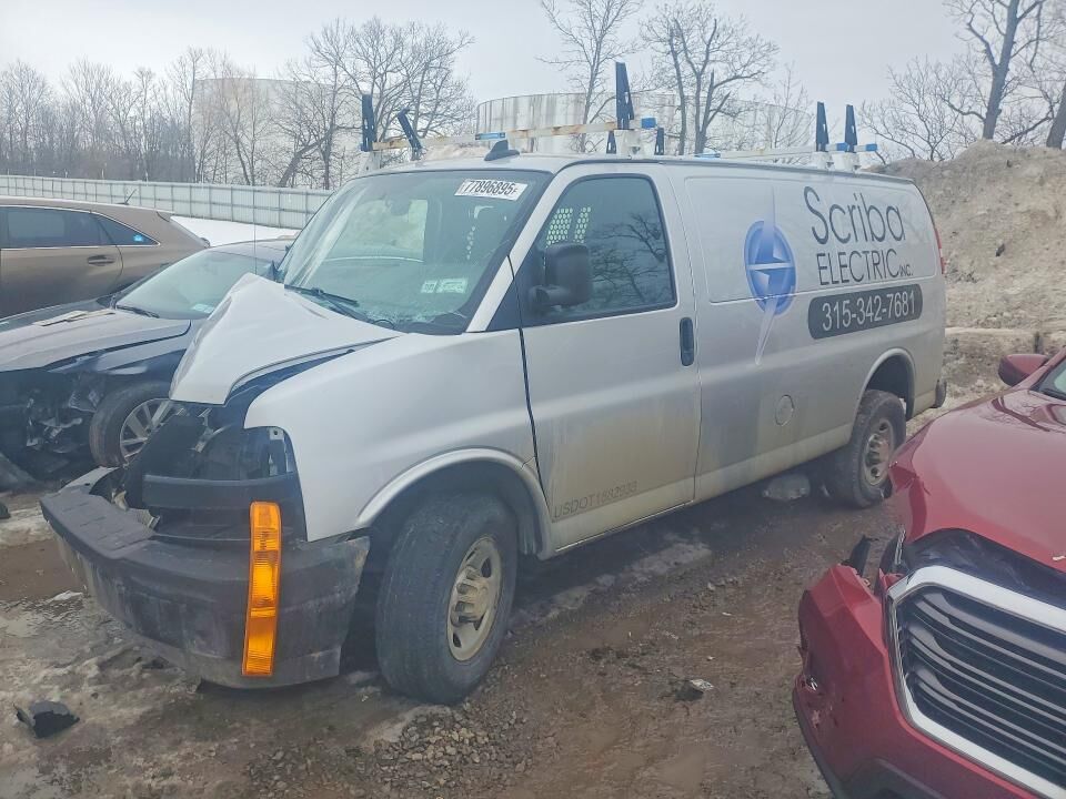 2020 CHEVROLET Express