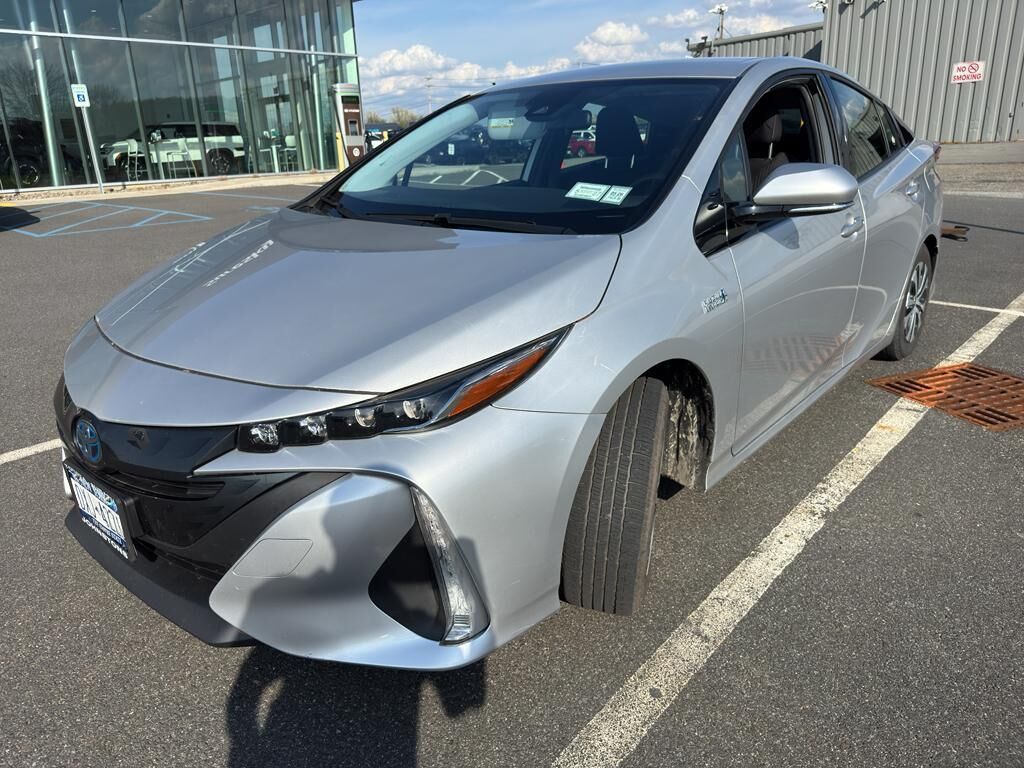 2020 TOYOTA Prius
