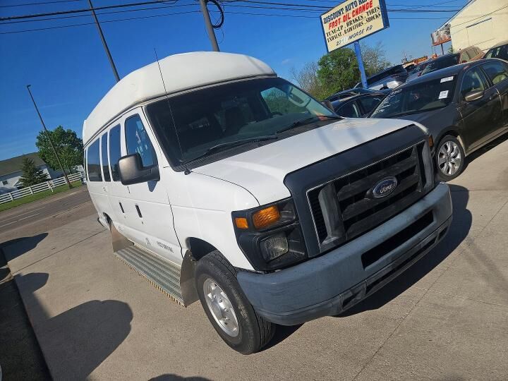 2014 FORD E-250