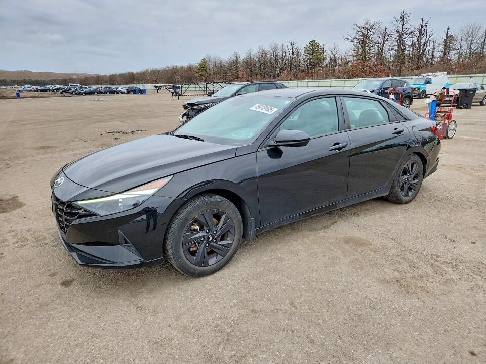 2021 HYUNDAI Elantra