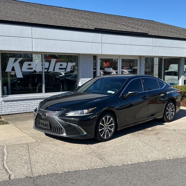 2019 LEXUS ES