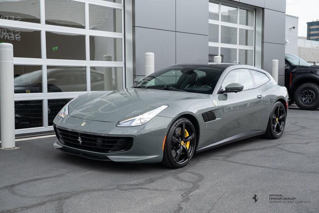 2019 FERRARI GTC4Lusso