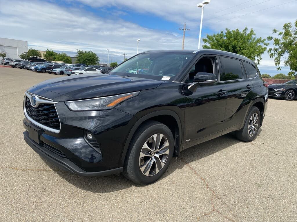 2022 TOYOTA Highlander