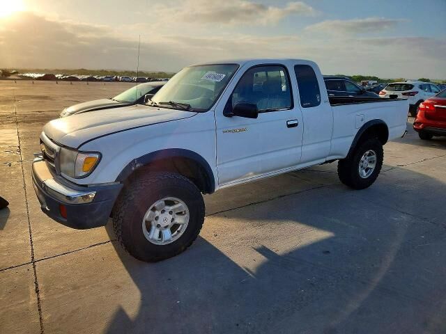 1999 TOYOTA Tacoma