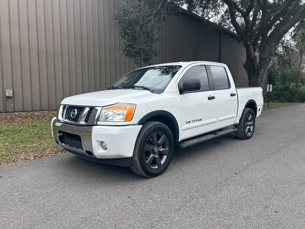 2015 NISSAN Titan