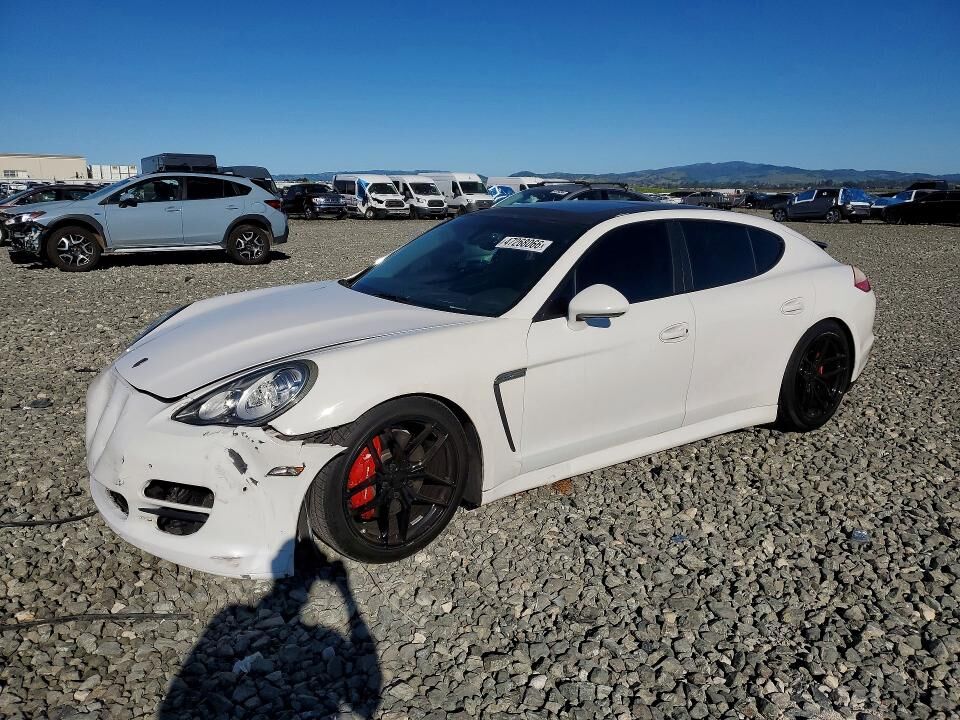 2010 PORSCHE Panamera