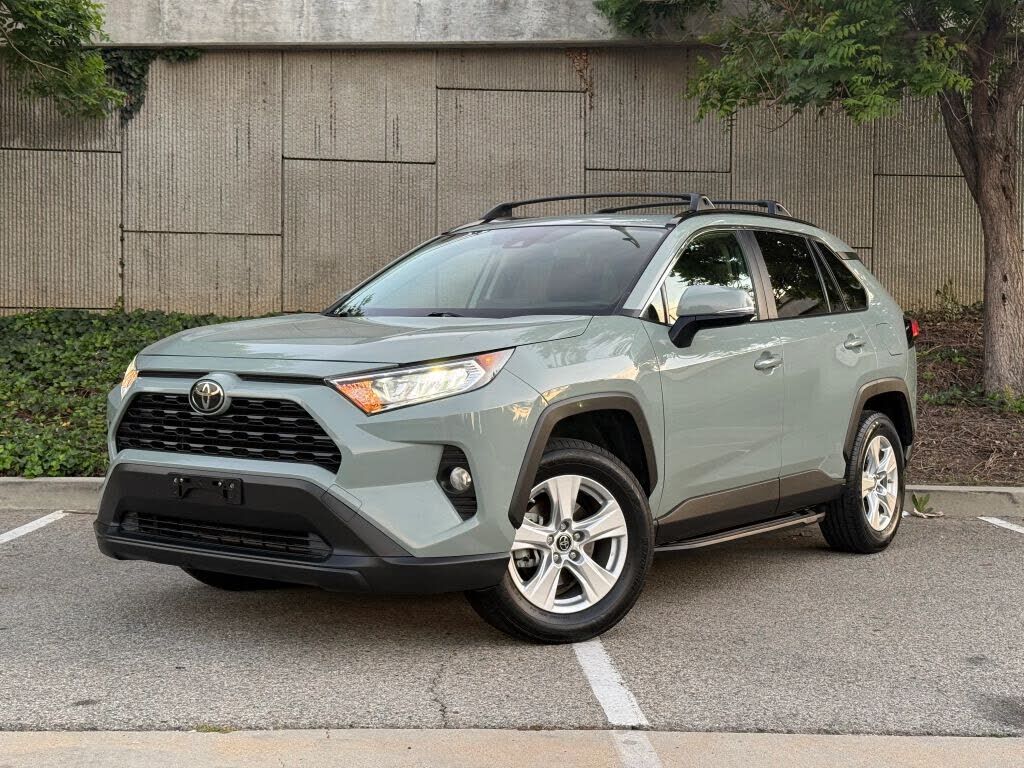 2019 TOYOTA RAV4