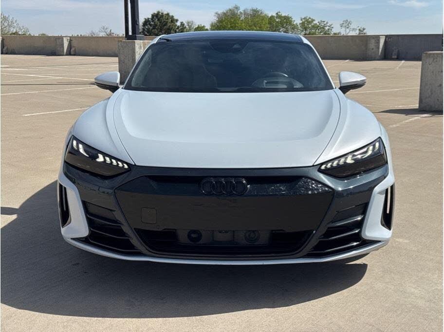 2022 Audi e-tron