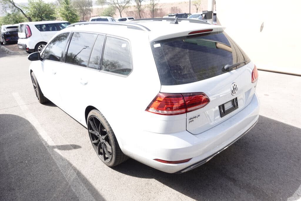 2018 VOLKSWAGEN Golf SportWagen