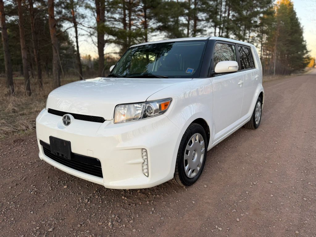 2015 TOYOTA SCION