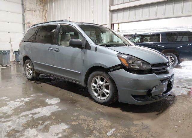 2005 TOYOTA Sienna