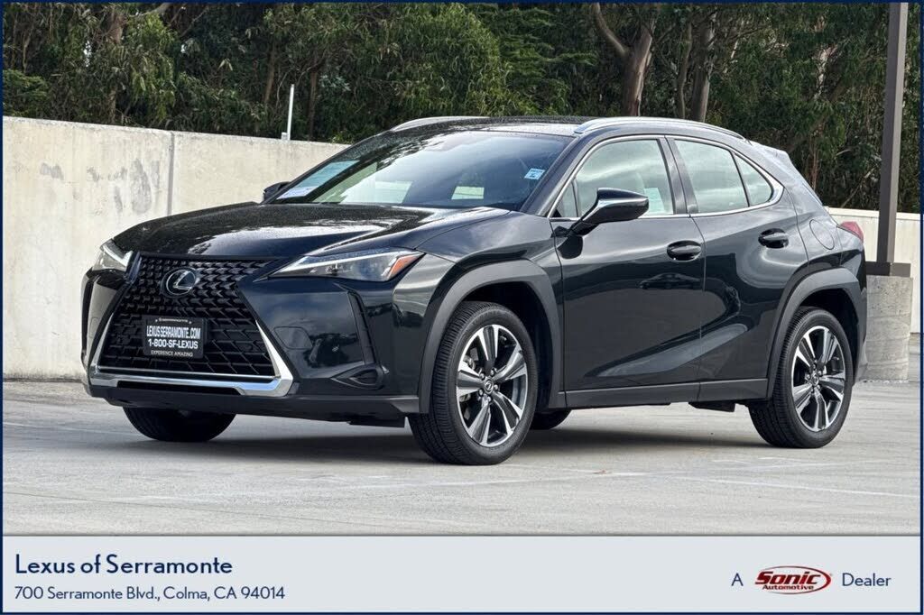 2024 LEXUS UX