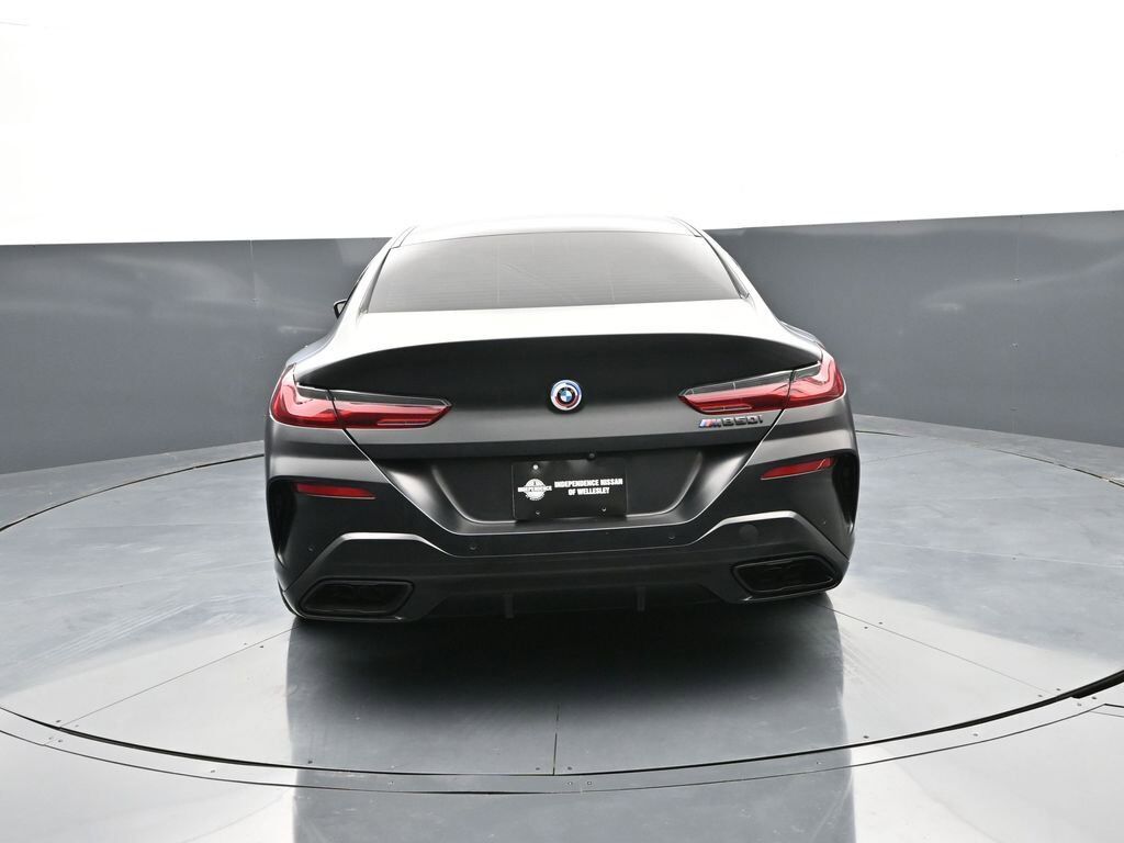 2021 BMW M850i