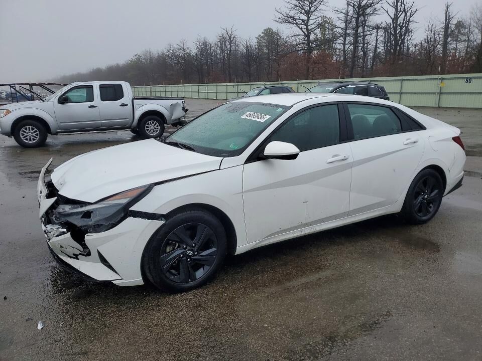2023 HYUNDAI Elantra