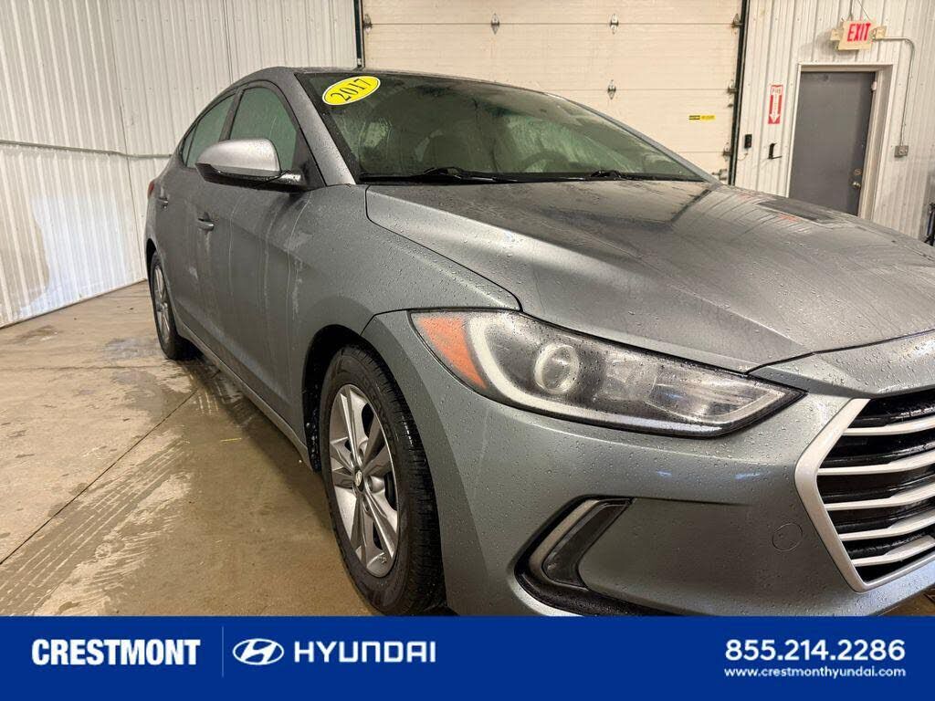 2017 HYUNDAI Elantra