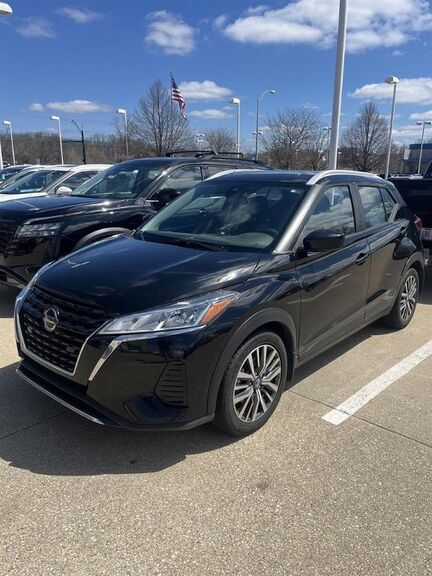 2021 NISSAN Kicks