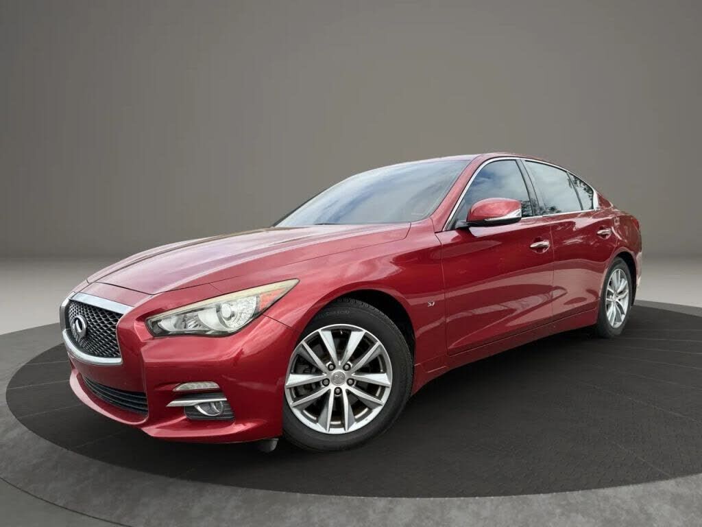 2015 INFINITI Q50