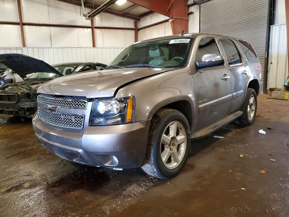 2011 CHEVROLET Tahoe