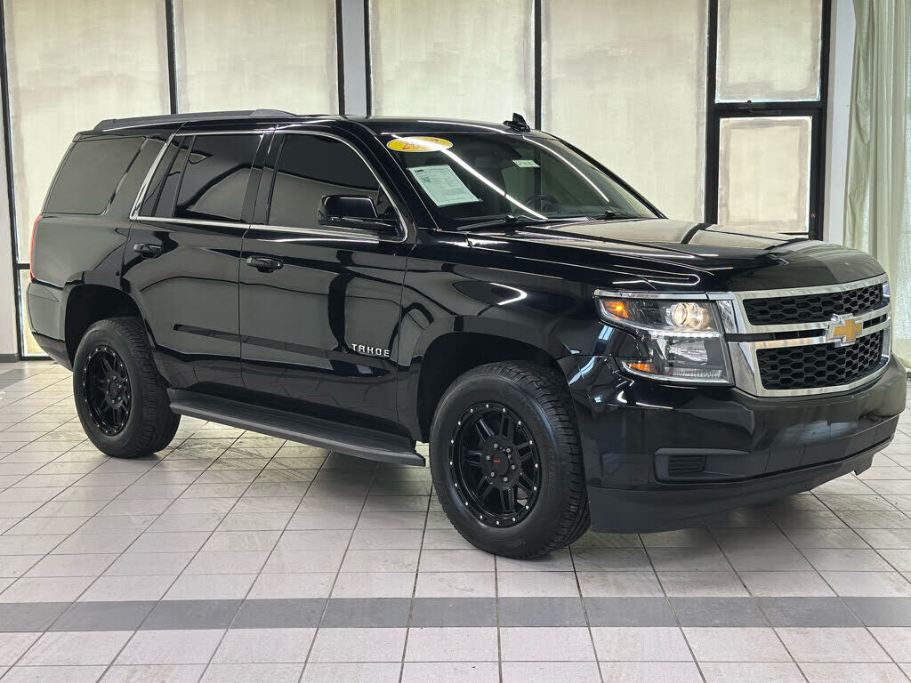 2017 CHEVROLET Tahoe
