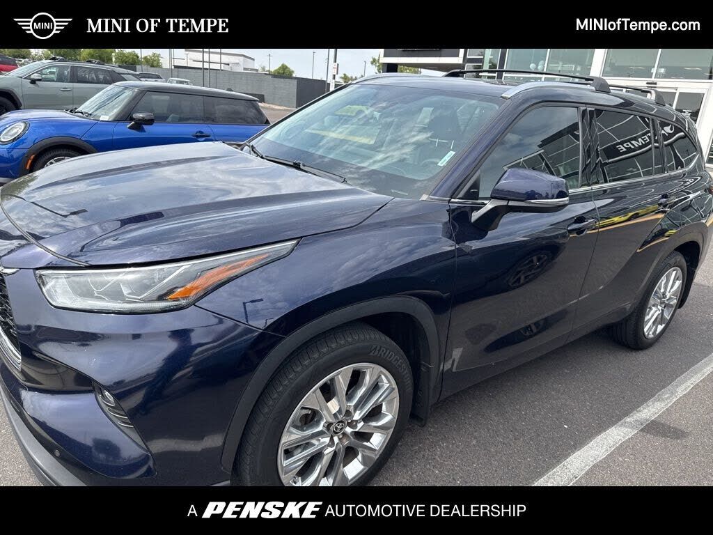 2024 TOYOTA Highlander