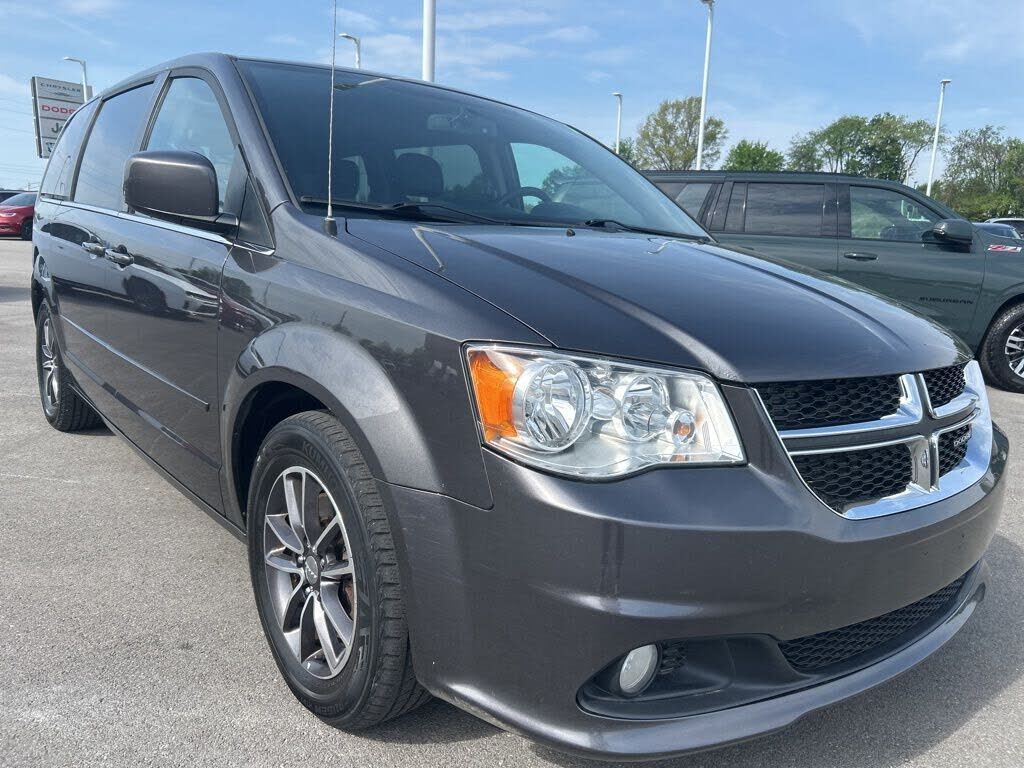2017 DODGE Grand Caravan
