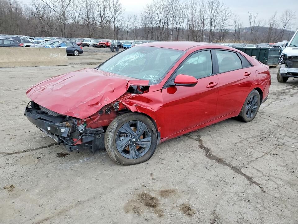 2022 HYUNDAI Elantra