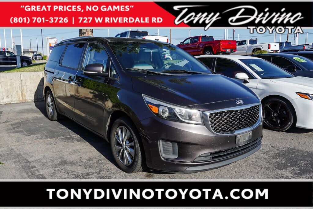 2016 KIA Sedona