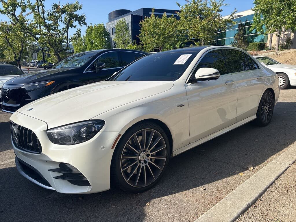 2021 MERCEDES-BENZ E-Class