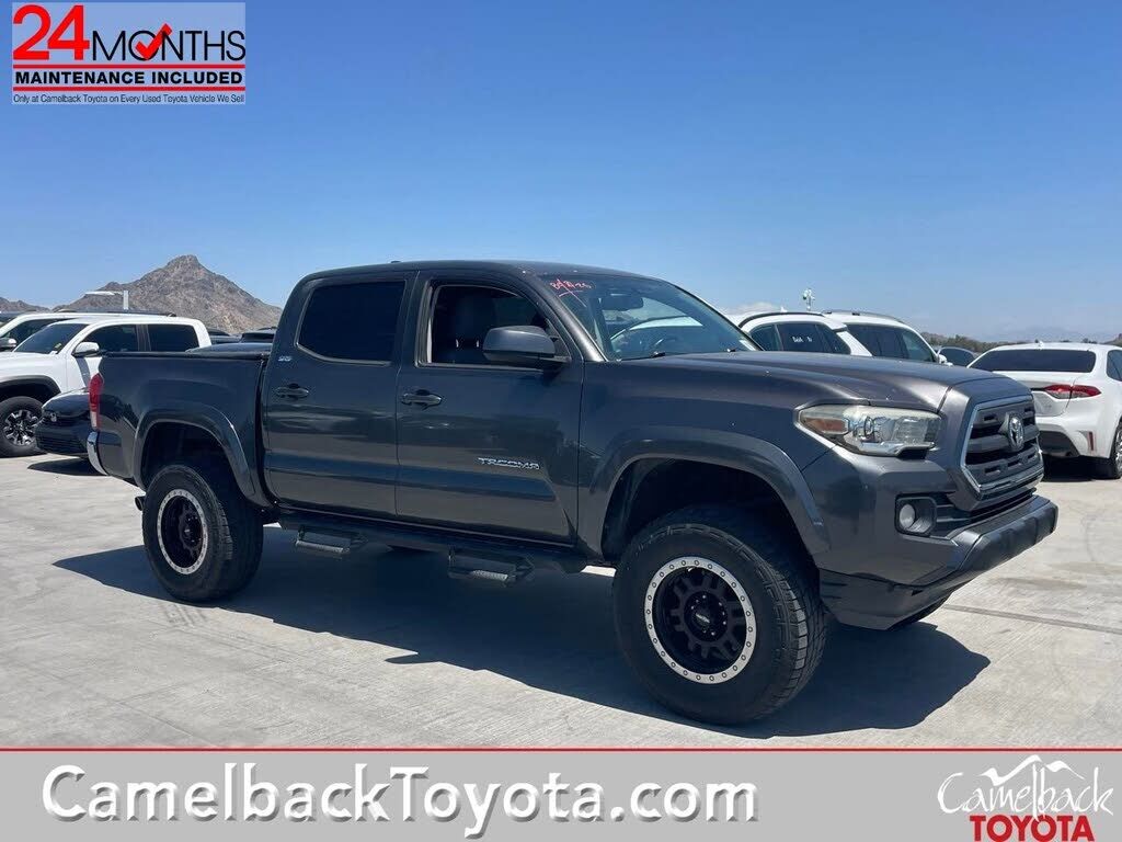 2017 TOYOTA Tacoma