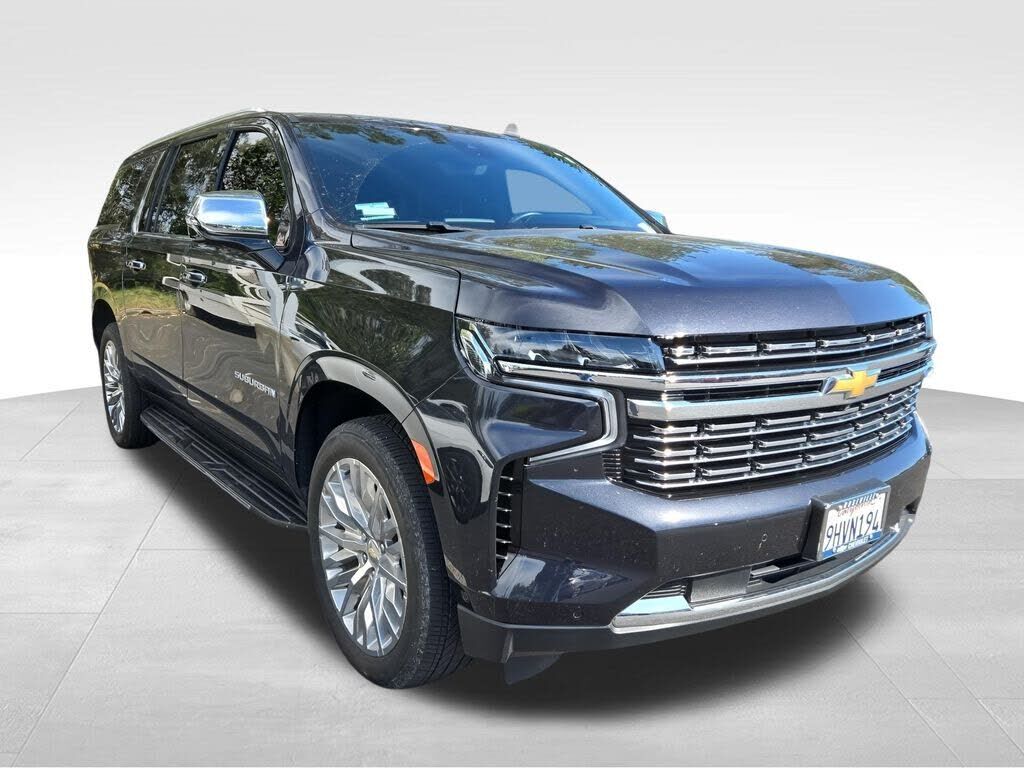 2023 CHEVROLET Suburban