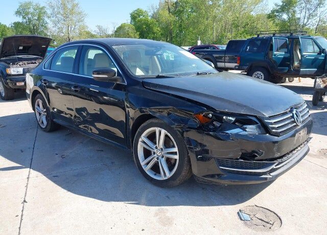2014 VOLKSWAGEN Passat