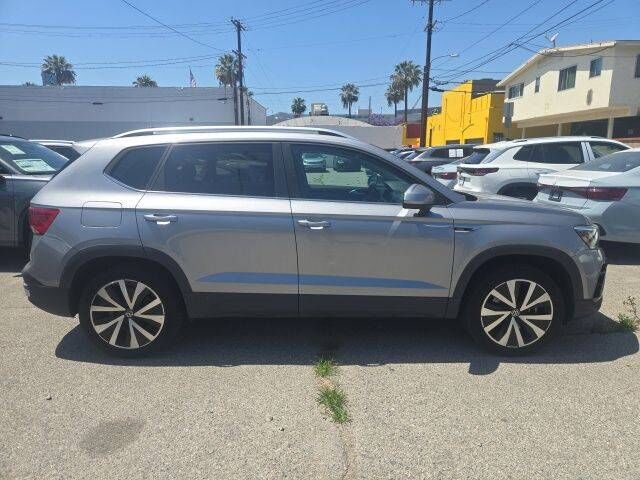 2023 VOLKSWAGEN Taos
